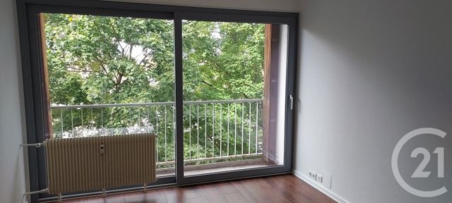 Appartement F1 à louer - 1 pièce - 35.4 m2 - MULHOUSE - 68 - ALSACE - Century 21 Weiblen Immeubles