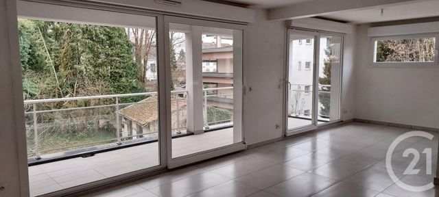 Appartement F3 à louer - 3 pièces - 105.0 m2 - MULHOUSE - 68 - ALSACE - Century 21 Weiblen Immeubles